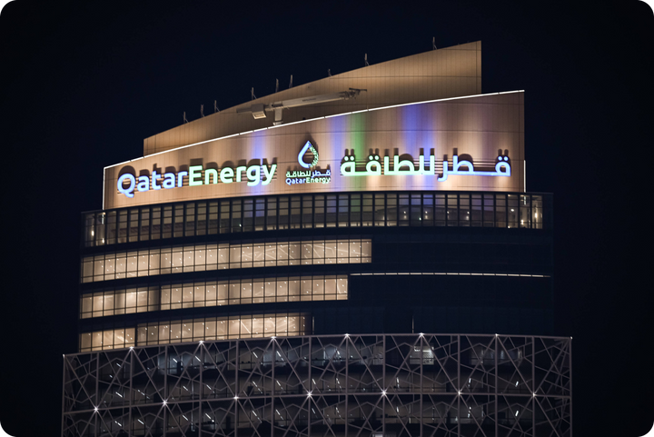 Удар Ирана по крупнейшему в мире СПГ-комплексу, расширение льготной ипотеки в России и 999-я шайба Овечкина. Что нового к утру 19 марта